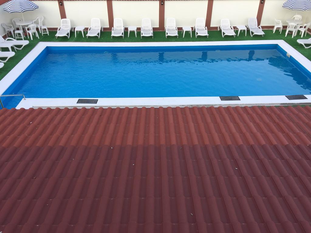 Villa California Haţeg Екстериор снимка