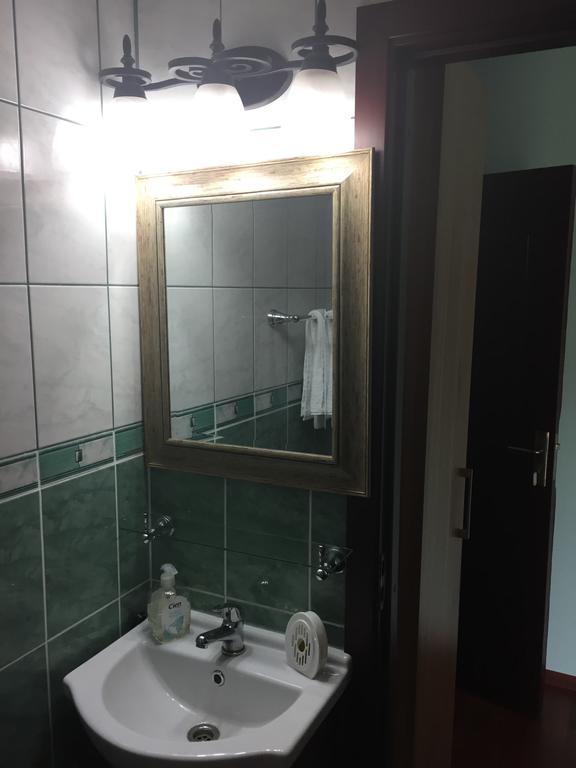 Villa California Haţeg Екстериор снимка